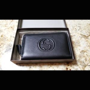 LIKE NEW Gucci Soho Disco Black Leather Wallet